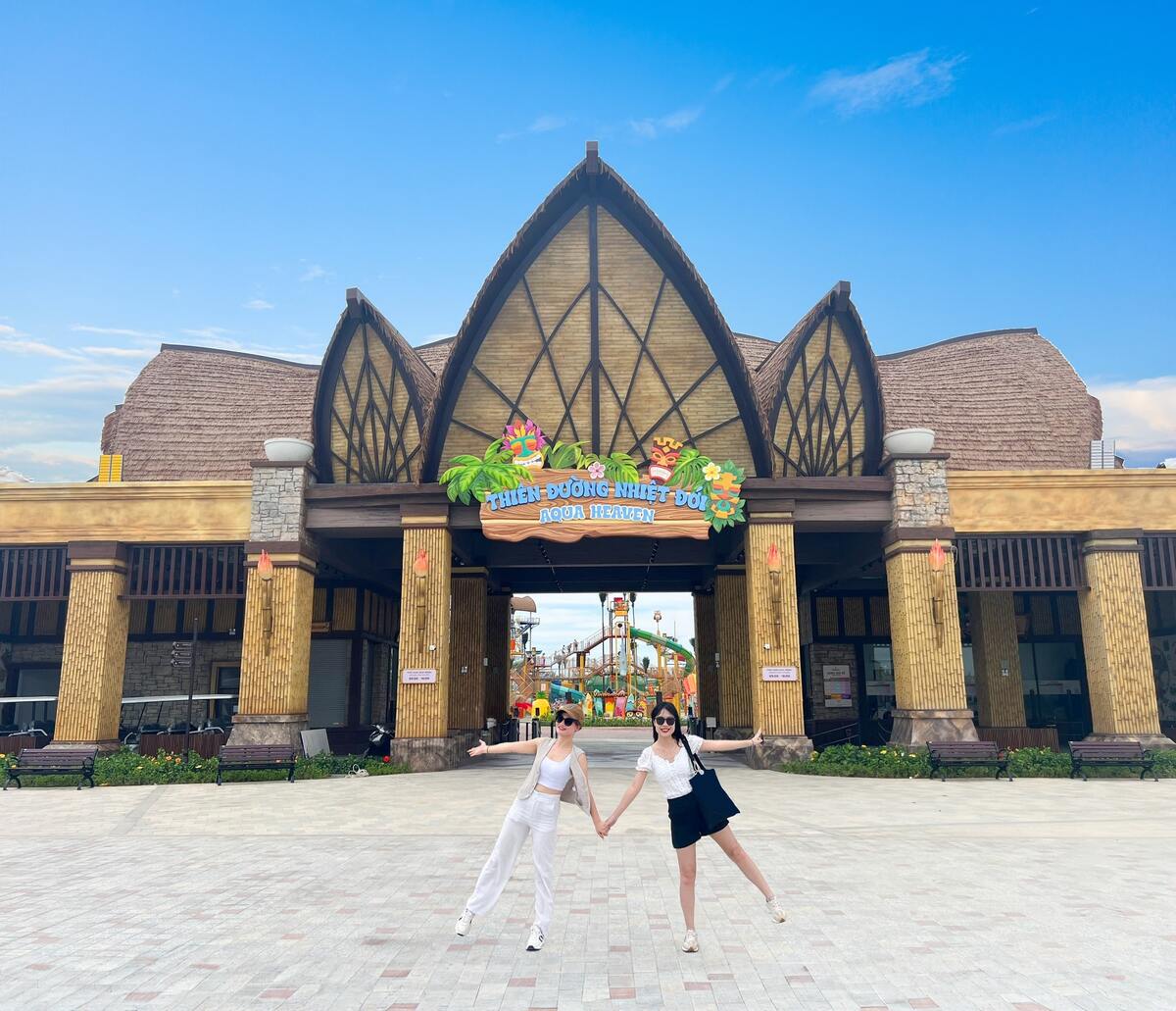 VinWonders Cửa Hội