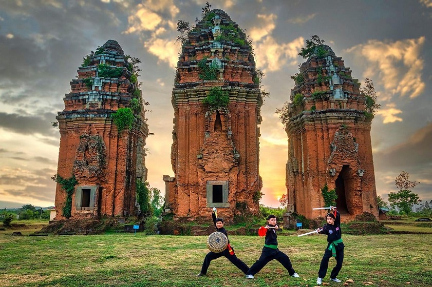 Võ cổ truyền Bình Định Hình ảnh võ cổ truyền Bình Định - di sản phi vật thể quốc gia