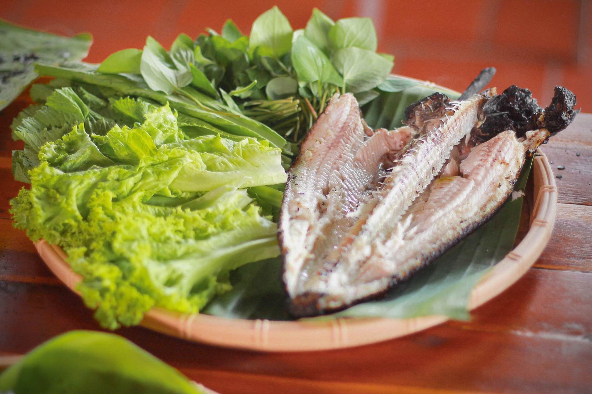 Vườn Quốc gia U Minh Thượng Cá lóc nướng trui - đặc sản rừng U Minh Thượng bạn không nên bỏ lỡ