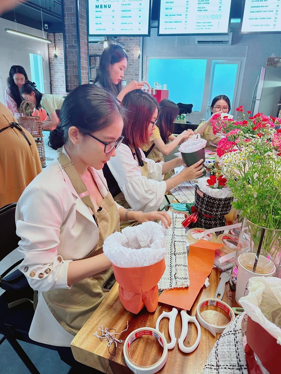Workshop cắm hoa tại Healing Floral