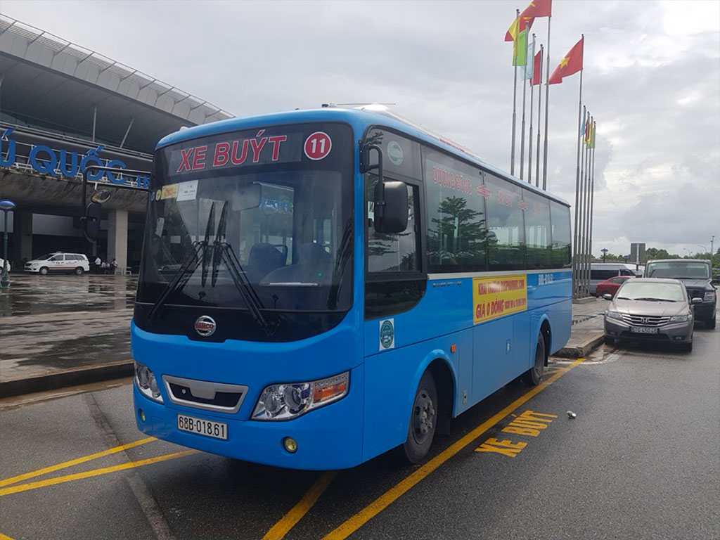 xe bus sân bay phú quốc về trung tâm