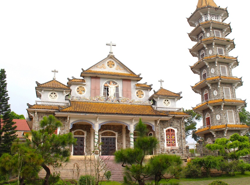 Nét kiến trúc Á - Đông đầy thu hút của đan viện Thiên An Thừa Thiên Huế